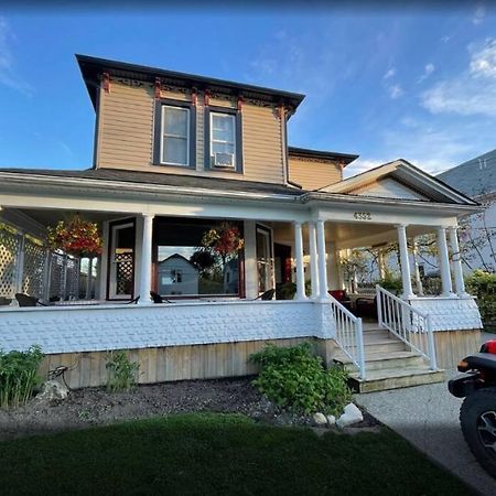 Perfection Near The River - 4 Bedroom Villa Complimentary Breakfast Delivered Daily To The Rental Niagara Falls Exterior photo