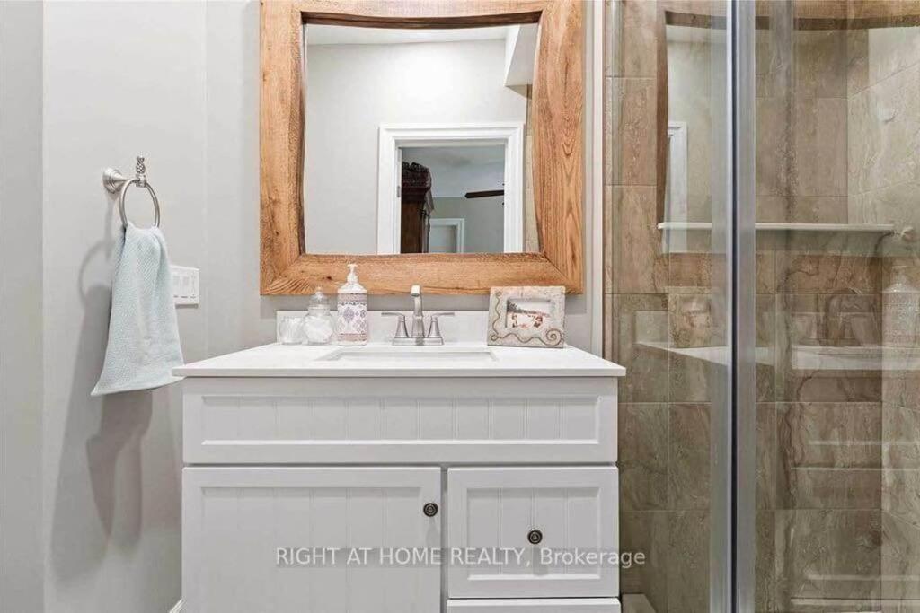 Perfection Near The River - 4 Bedroom Villa Complimentary Breakfast Delivered Daily To The Rental Niagara Falls Exterior photo