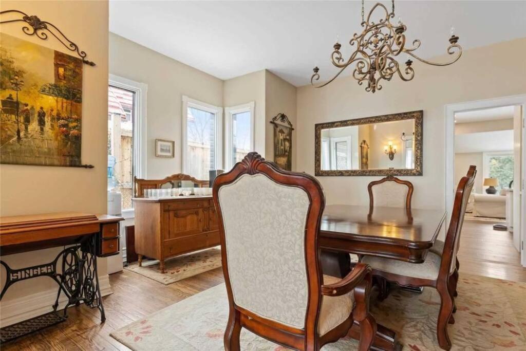 Perfection Near The River - 4 Bedroom Villa Complimentary Breakfast Delivered Daily To The Rental Niagara Falls Exterior photo