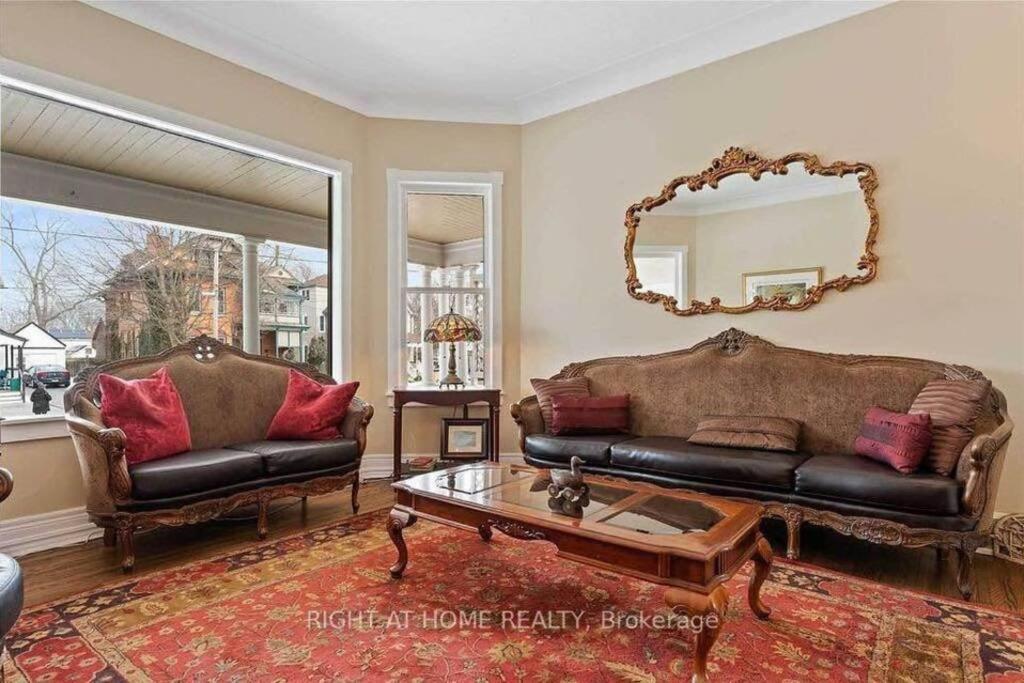 Perfection Near The River - 4 Bedroom Villa Complimentary Breakfast Delivered Daily To The Rental Niagara Falls Exterior photo